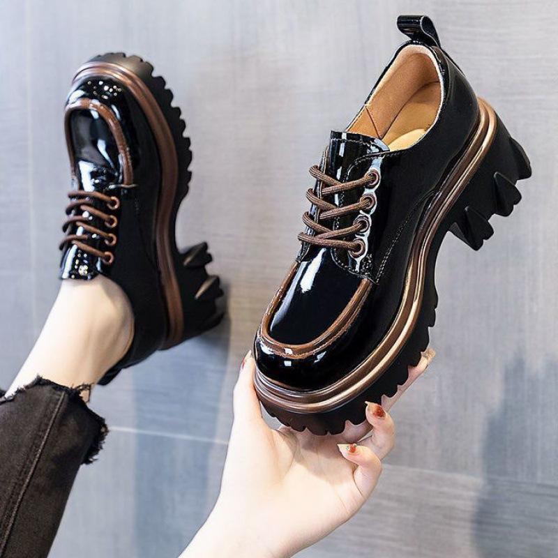 Кожаные туфли в британском стиле для женщин, весна и осень, новая мода, универсальные, повседневные, на толстом каблуке, с толстой подошвой, увеличенной за счет платформы