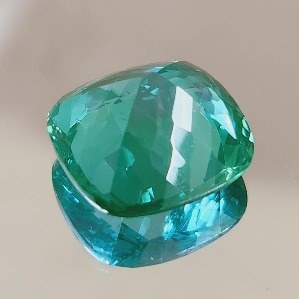 Natural Flawless Green Parti Sapphire Loose Cushion Cut Gemstone 14x13 MM