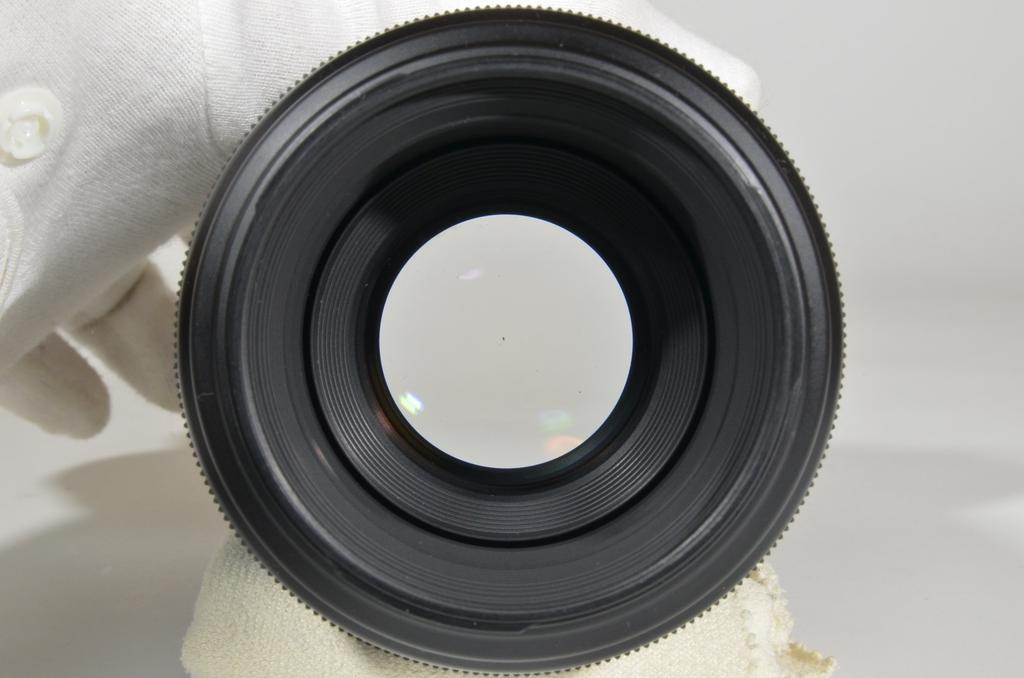 SONY 100 мм макро SAL100M28 F2.8