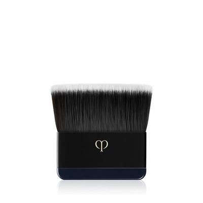Кисть для пудры-основы Radiant Powder Foundation II от Cle de Peau Beaute