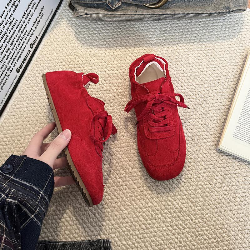 Французские ретро-бордовые туфли женские весна 2025 новые универсальные немецкие кроссовки повседневные бордовые туфли мода Форрест Гамп прилив