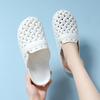 Летняя женская обувь, обувь с отверстиями, тапочки с закрытым носком, нескользящие, полые пляжные туфли, модная домашняя обувь для ванной комнаты, водонепроницаемая, супермягкая