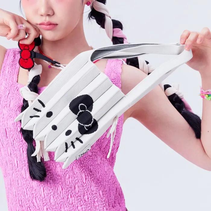Счастливая плиссированная вязаная кофта S Hello Kitty Ванильная