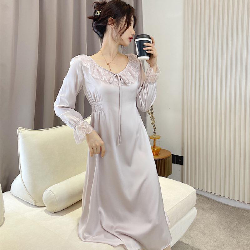Женская длинная ночная сорочка из ледяного шелка с кружевной отделкой - Весна/Осень