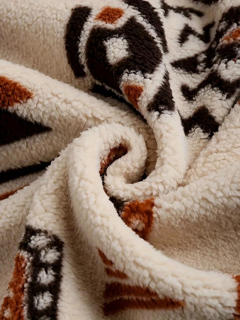 Женское флисовое пальто с капюшоном и геометрическим принтом ацтеков - Повседневная зимняя куртка средней длины с передними карманами, машинная стирка и застежка на одну пуговицу