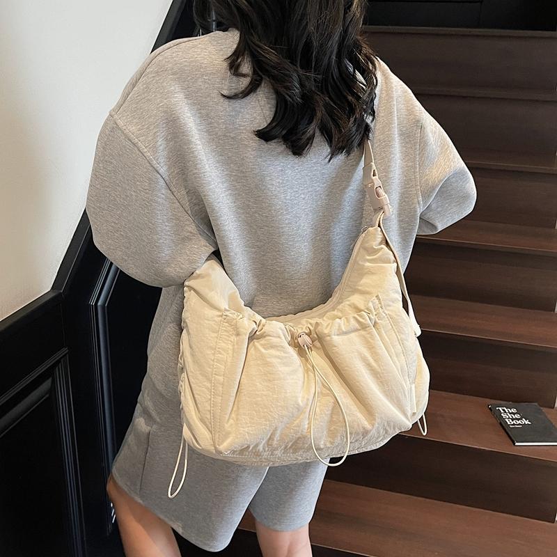 Nylon Crossbody Bag Women's Lightweight Large Capacity Shoulder Bag Commuter Dumpling Bag