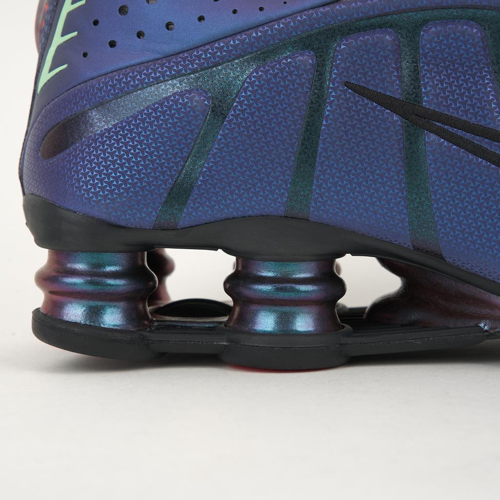 Nike Shox R4 Iridescent мужские кроссовки сине-черные Hot-Punch HQ3446-001