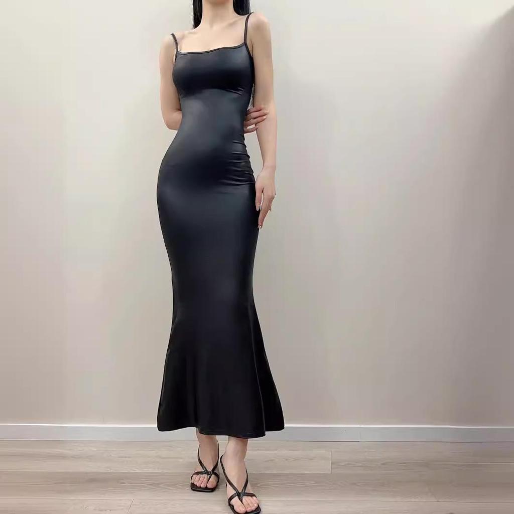 Платье-рыбий хвост с жидким покрытием и подтяжками - лето 2024 г., облегающие и эластичные бедра, стиль американской горячей девушки