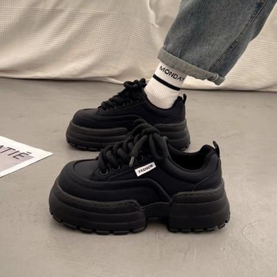 Маффин универсальные маленькие белые туфли женские весенне-летние нишевые туфли на толстой подошве новая обувь для повседневной спортивной ходьбы, увеличивающая рост