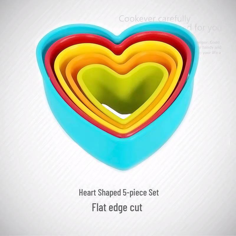 Пластиковые формочки для печенья, тортов и пирожных - 5-6 колец для нарезки мусса из сливы и овощей