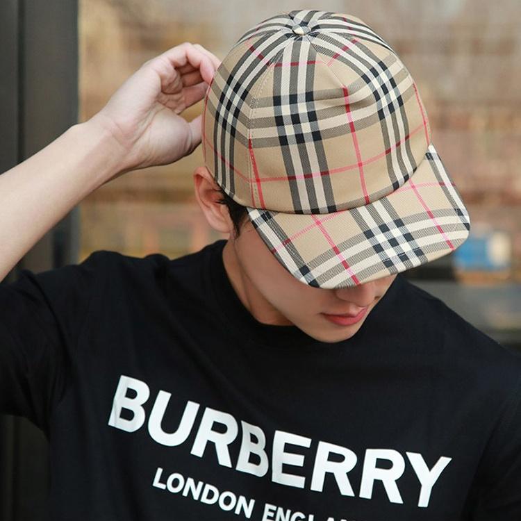 Burberry 520 Унисекс 8026929