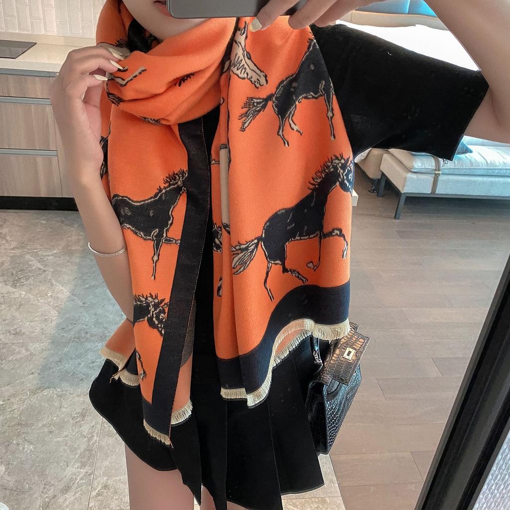 Elegant Autumn And Winter Versatile Horse Jacquard Imitation Cashmere Scarf Women'S Short Beard Tassel Travel Outside With Warm Scarf