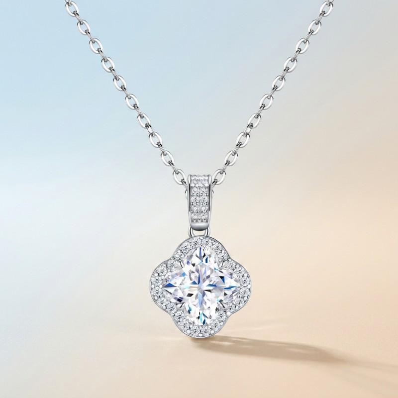 Womens Fashion Geometric Moissanite Pendant Necklace Clavicle Chain