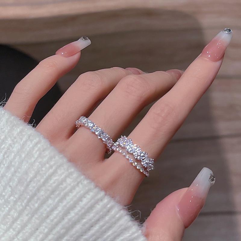 17KM Fashion Luxury Pink Baguette Cubic Zirconia Engagement Rings for Women Marquise Crystal Stone Wedding Party Jewelry Gift