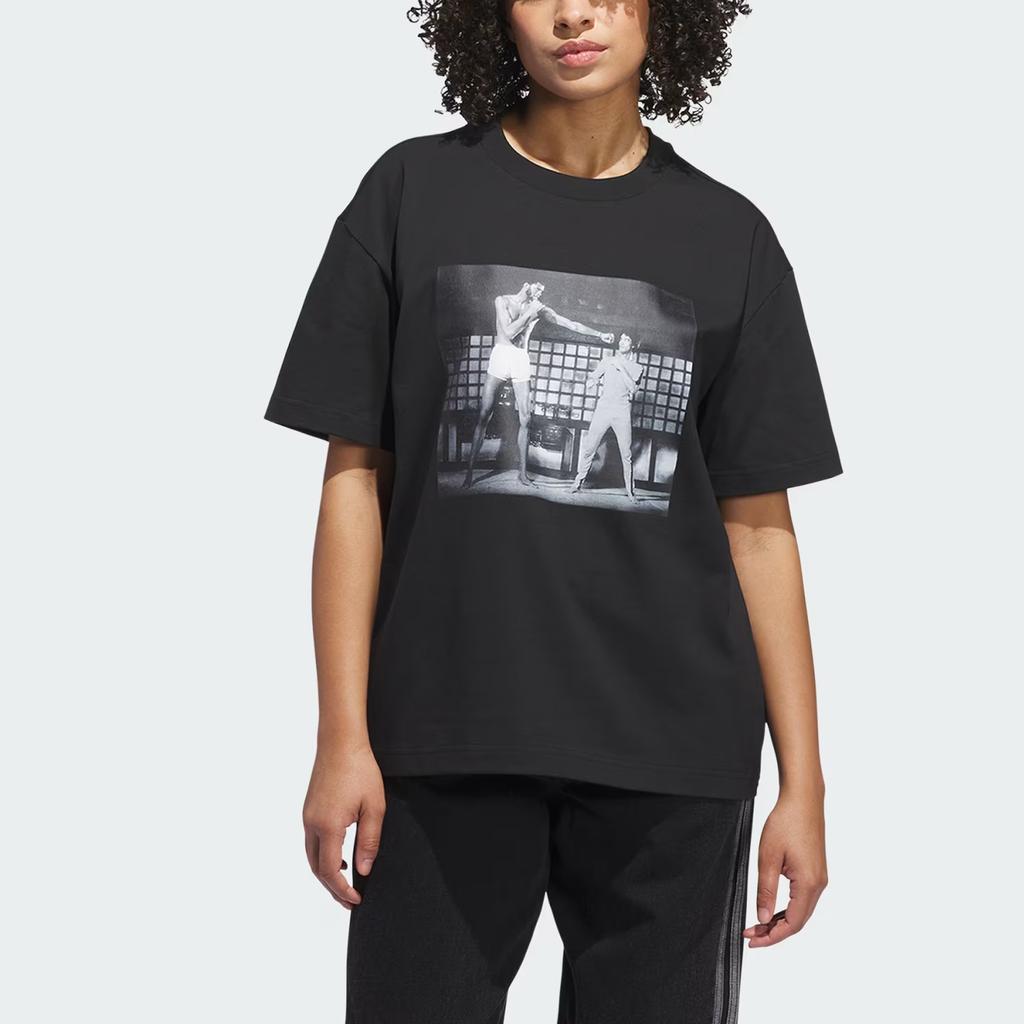 Adidas Оригинальная графическая футболка Kareem Scoring Champ свободного кроя с круглым вырезом и короткими рукавами, унисекс топы JZ7911