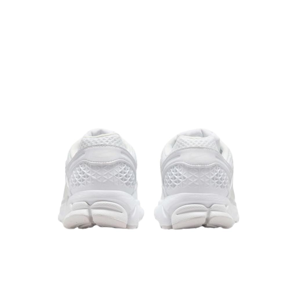 Nike Женские кроссовки Air Zoom Vomero 5 Triple White Платиновый оттенок Summit White Черный IB4397-100