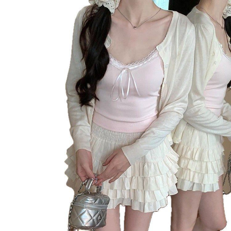 Элегантный майка-топ с кружевной отделкой и вставными чашечками: С открытой спиной, с бантом, для женщин