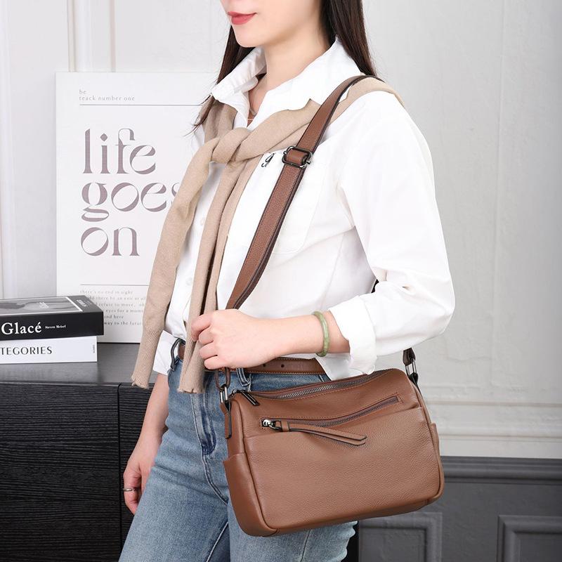 Leather Messenger Bag Large Capacity Multi-layer Practical and Simple New Commuter Shoulder Messenger Bag