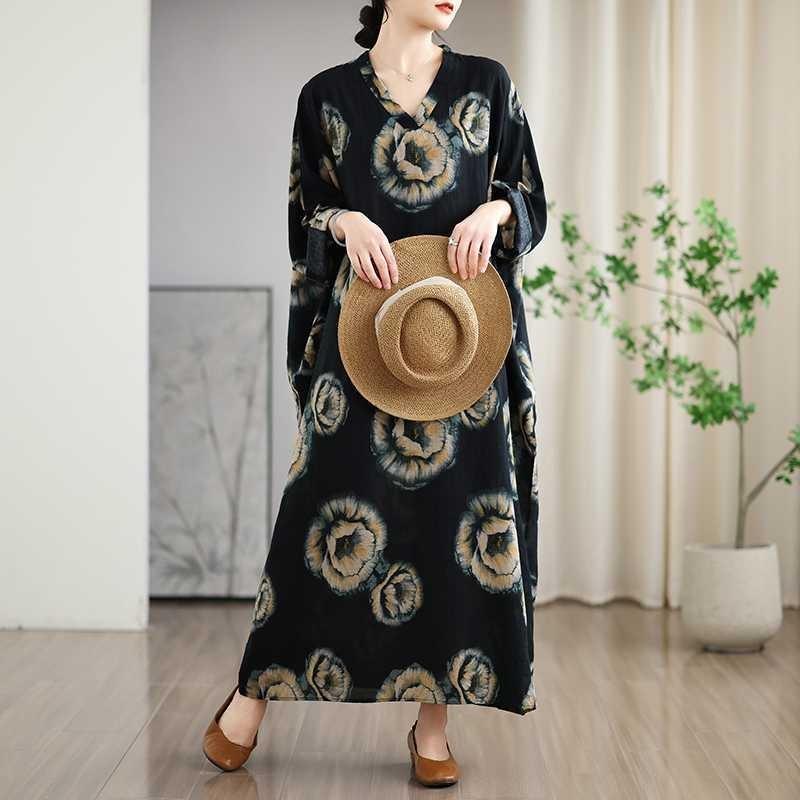 Винтажные платья в стиле «отпуск» с V-образным вырезом