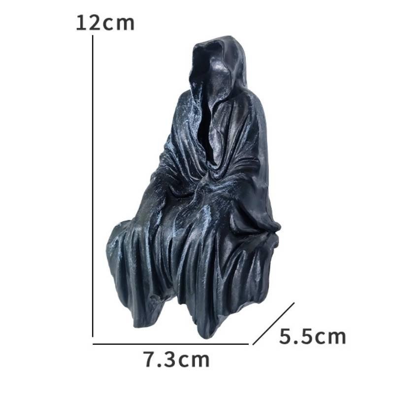 Black Robed Gothic Desktop Figurine Elegant Pvc Decor For Stylish Home And Office