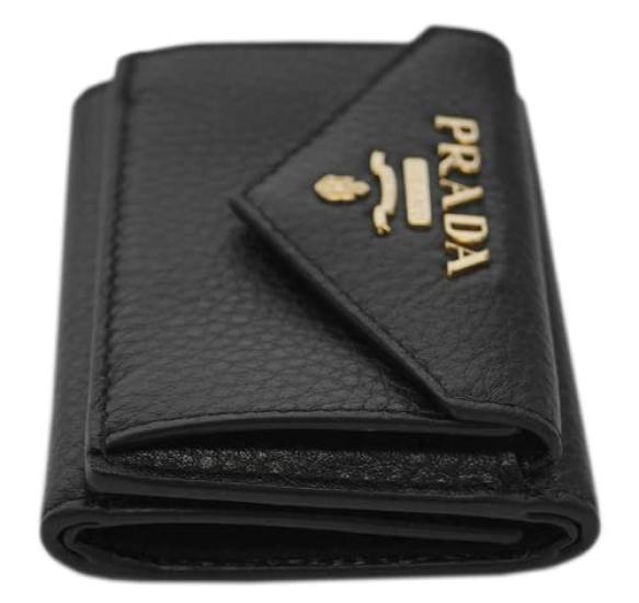 Кошелек Prada 1MH021 PRADA с кошельком для монет GL с логотипом VITELLO GRAIN NERO из телячьей кожи с черной золотой фурнитурой, тройное сложение [предмет]