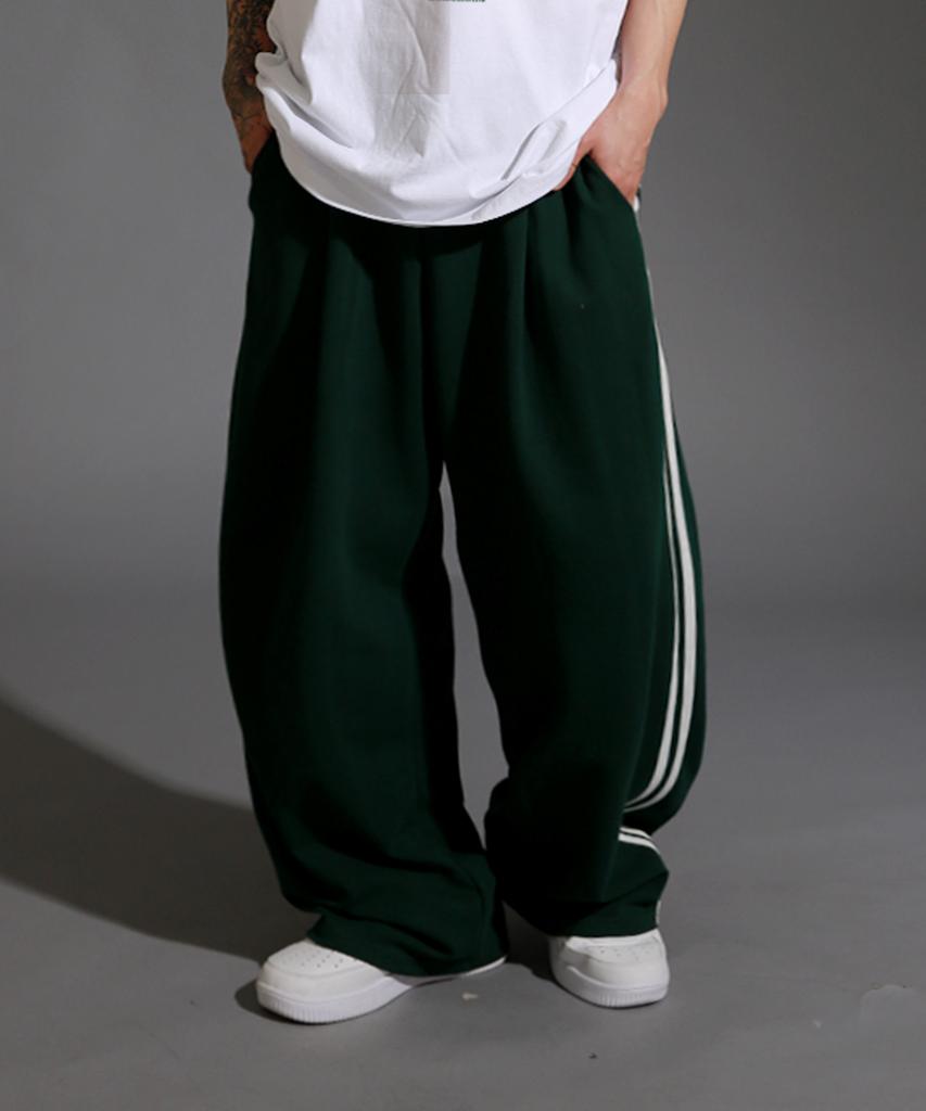 LIKE THE MOST Two-Taping Pintuck Wide Training Pants [Green]