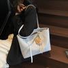 Large Capacity 2025 New Fashion Shoulder Bag Popular Bag Women's Simple Tote Bag