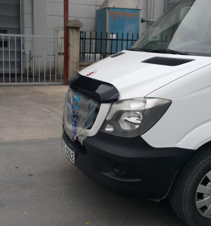 Дефлектор капота 2013-2025 (V2, EuroCap) для Mercedes Sprinter W906