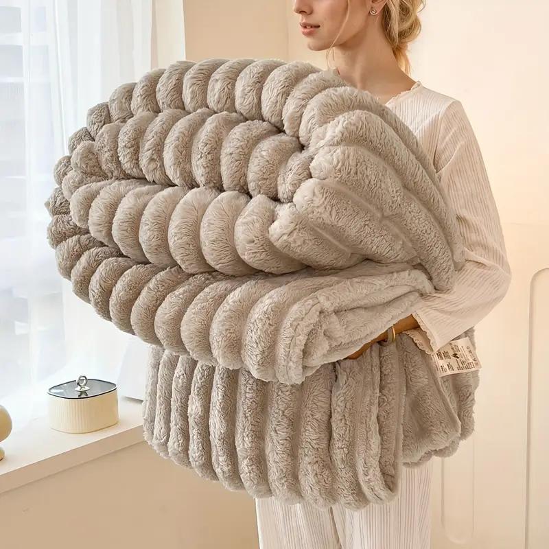 230*200cm Premium Plush Striped Throw Blanket - Ultra-Soft, Warm & Cozy for Sofa, Bed, Office, Travel, Hiking, Fishing - Versatile All-Season Gift