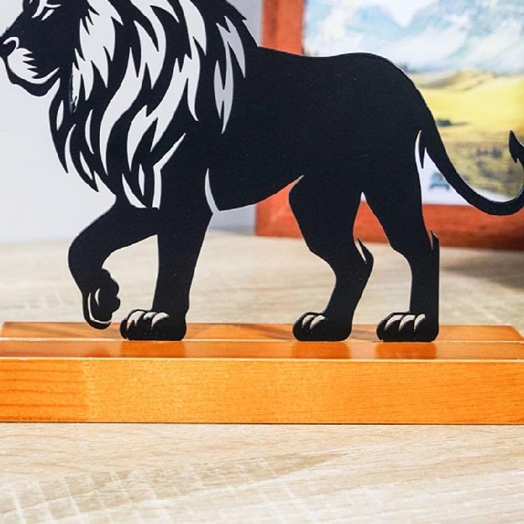 Metal Lion Statue with Wood Base Centerpieces Table Top Sign Hollow Out Iron Art Animal Sculpture Desktop Ornament Gift