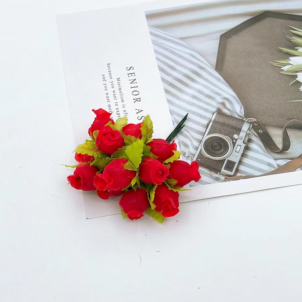 12 шт./лот Искусственные цветы Шелковая роза Мини-букет Рождество Дом Свадьба Новый год DIY Украшение подарочной коробки Поддельные растения