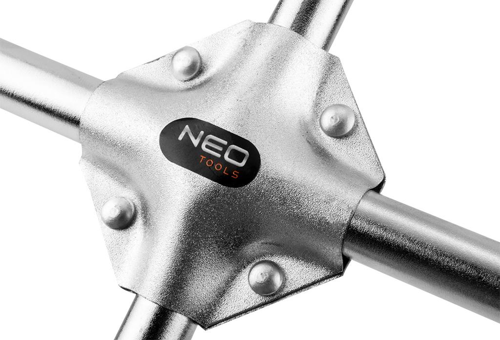 Reinforced Phillips wheel wrench, 17 x 19 x 22 x 1/2" mm