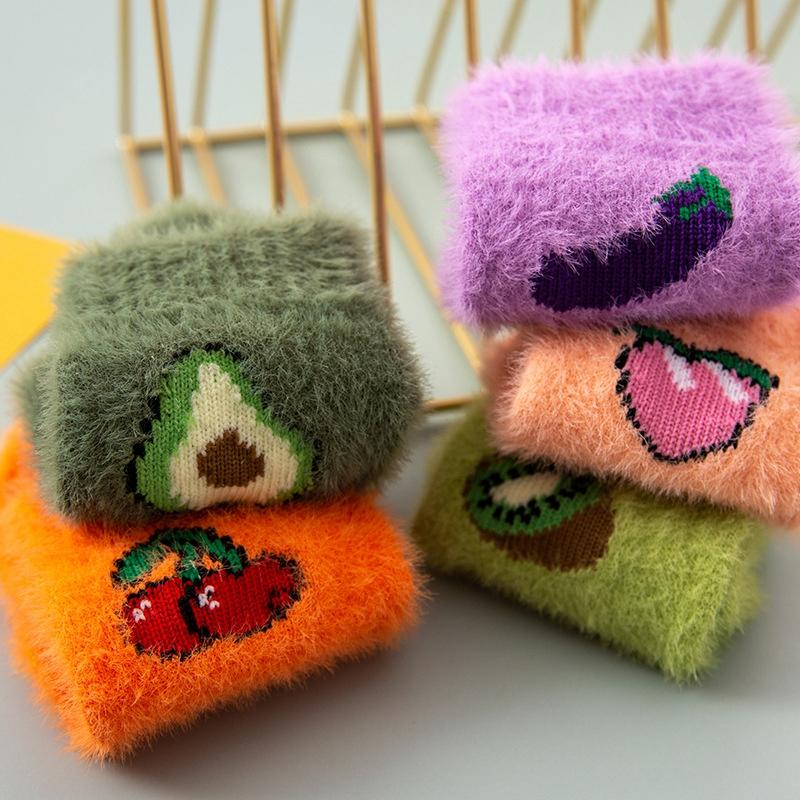 Cute Coral Velvet Socks For Women Winter Warm Floor Socks Cartoon Fruit Christmas Socks Avocado Peach Fleece Thermal Stockings