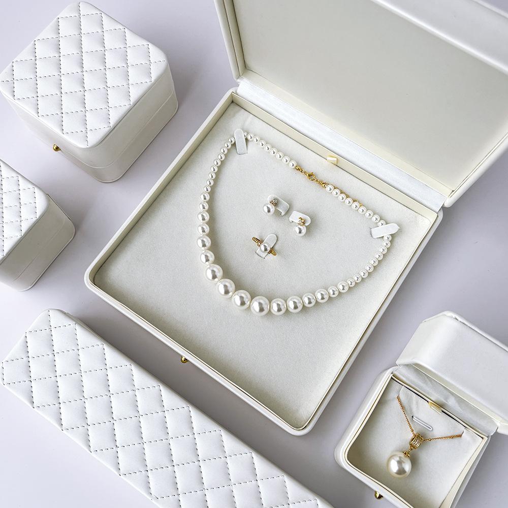 Hot-selling car line PU leather jewelry ring box, rounded corner PU leather jewelry box set, high-end PU leather jewelry box.