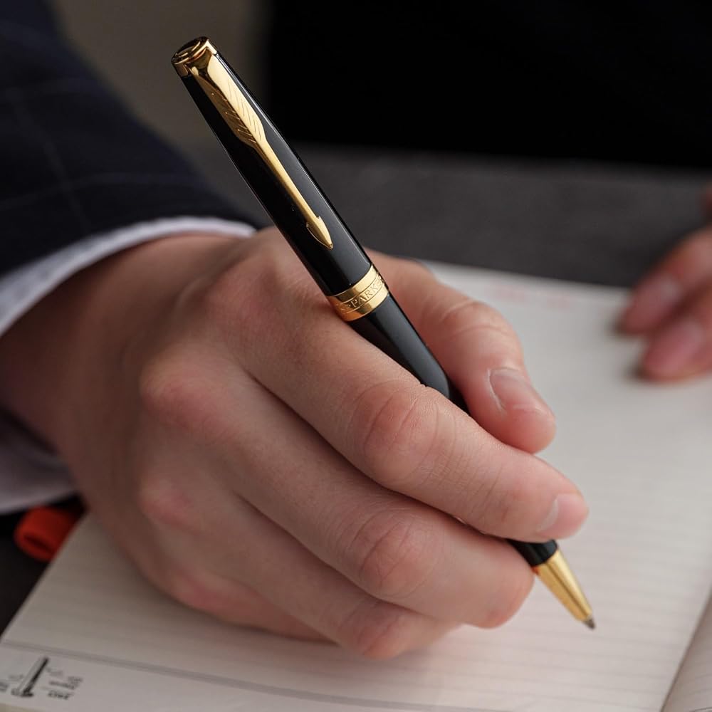 PARKER Sonnet Lacquer Black GT Ballpoint Pen (Oil-based ink) 1950784 (Imported)