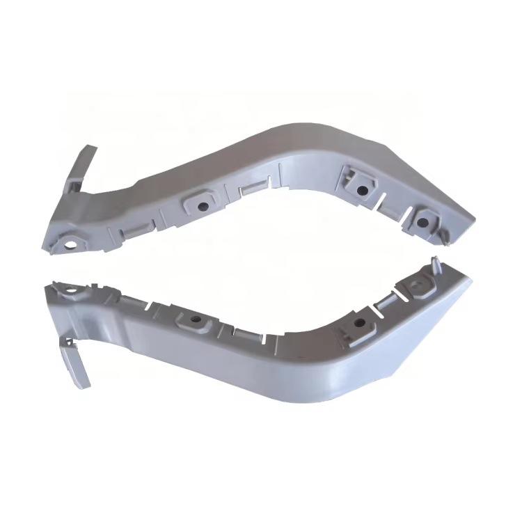 LR035104 and LR035105 rear bumper brackets fit Land Rover Range Rover Evoque models from 2012-2018.