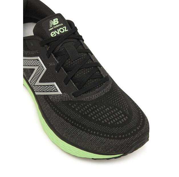 Кроссовки для бега New Balance Evoz
