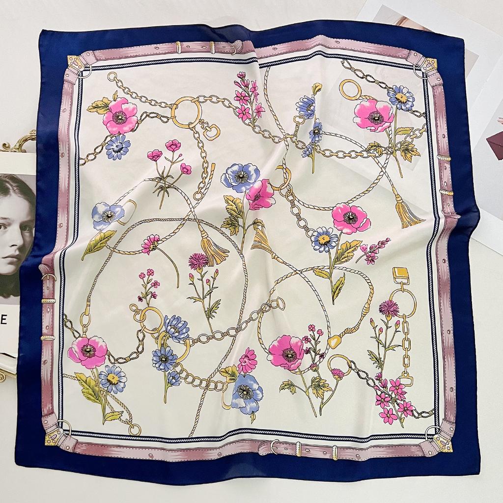 1116 New British Chain Flower Small Square Scarf Fashion Temperament Versatile 71cm Simulation Silk Scarf Decorative Scarf