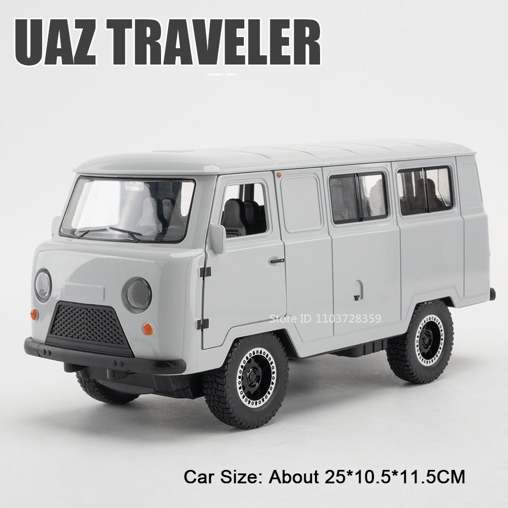 1:18 Scale Russia UAZ Hunter RV Model Car Toys Alloy Diecast Off-road Vehicles Sound Light Doors Opened Pull Back for Boys Gifts