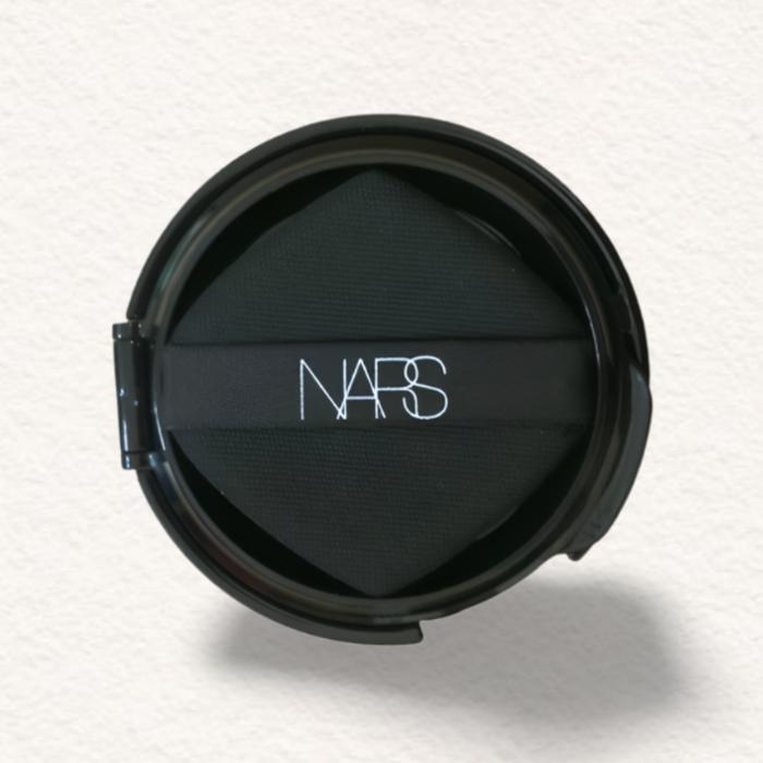Nars Pure Radiant Protection Aqua Glow Тональная основа-кушон SPF23/PA++ Сменный блок (17537900)