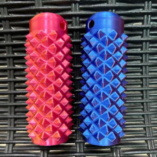Игрушка-фиджет Spiky Roller с цепочкой из бусин, снятие тревожности, стресса, концентрация внимания, неровная массажная палочка, сенсорный ролик, брелок-подвеска
