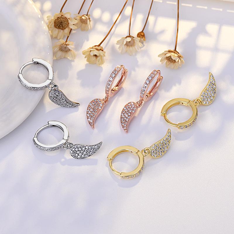 BELLA BOX Серьги из чистого серебра с золотым покрытием в отпускном стиле, с легким люксовым и высококлассным ощущением, слегка инкрустированные цирконием серьги-кольца