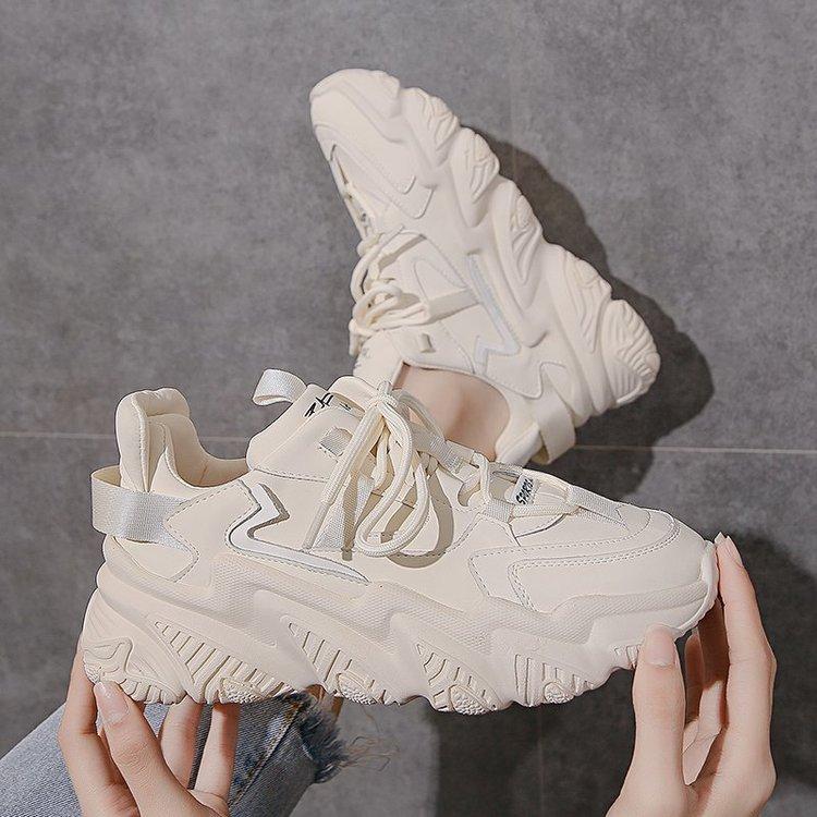 Мода 2024 года, белые женские туфли, новые массивные кроссовки для женщин, белые вулканизированные туфли на шнуровке, повседневная модная обувь для пап, кроссовки на платформе