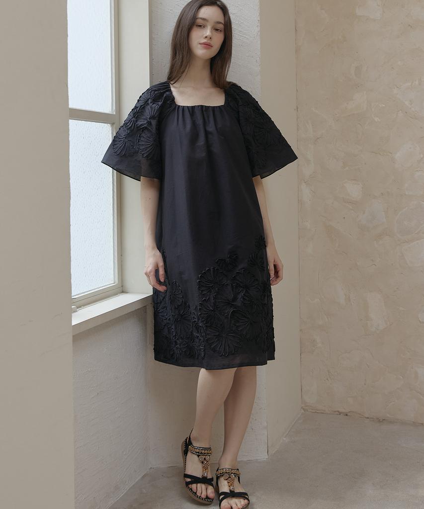 TINABLOSSOM Very Black Dress