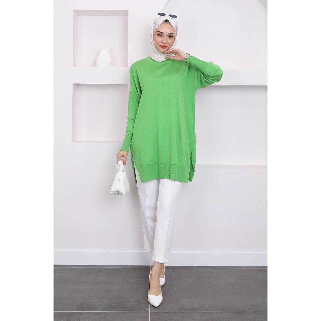 Туника из тонкого мерсеризованного свободного трикотажа темного цвета фуксии с круглым вырезом