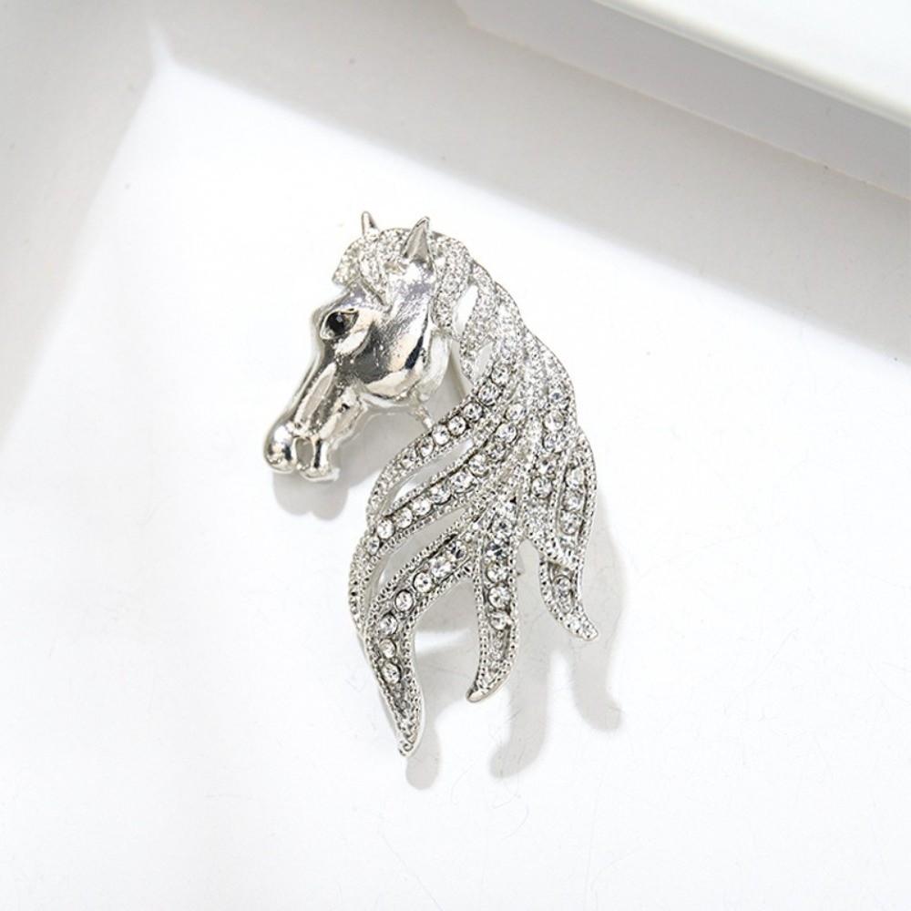 Crystal Vintage Horse Brooch Luxury New Year Lapel Pin Decor Retro Animal Brooch Men's Suit