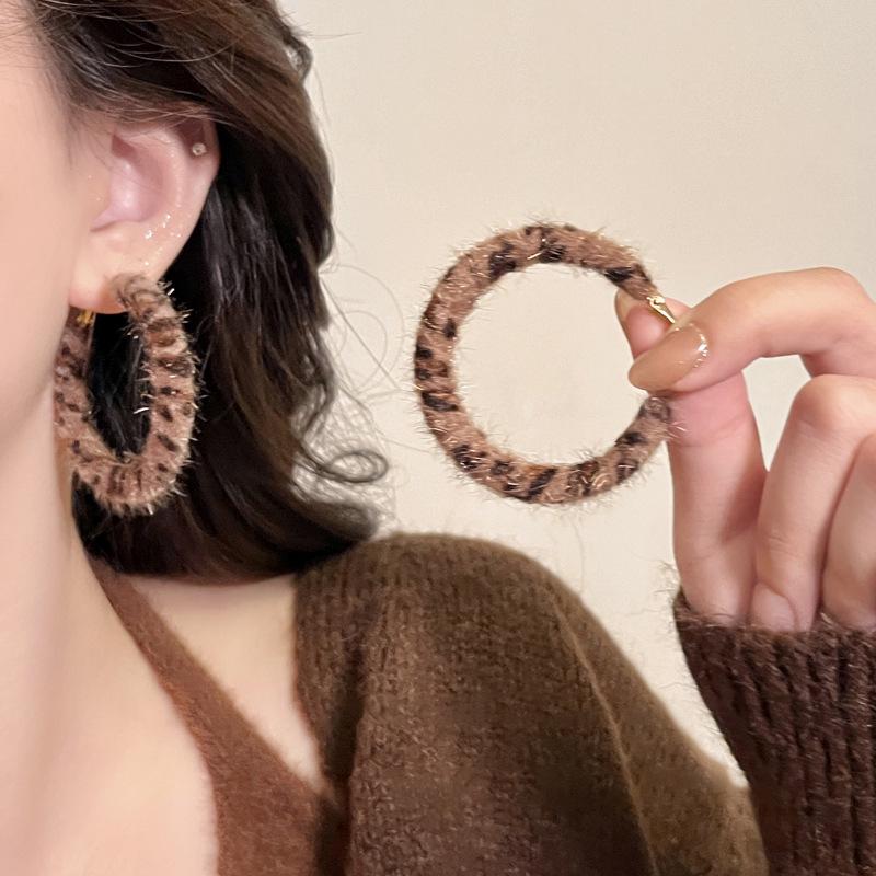 Серьги-пусеты Silver Needle Leopard Resin Geo Round, в стиле ретро Myer, нишевый дизайн для женщин