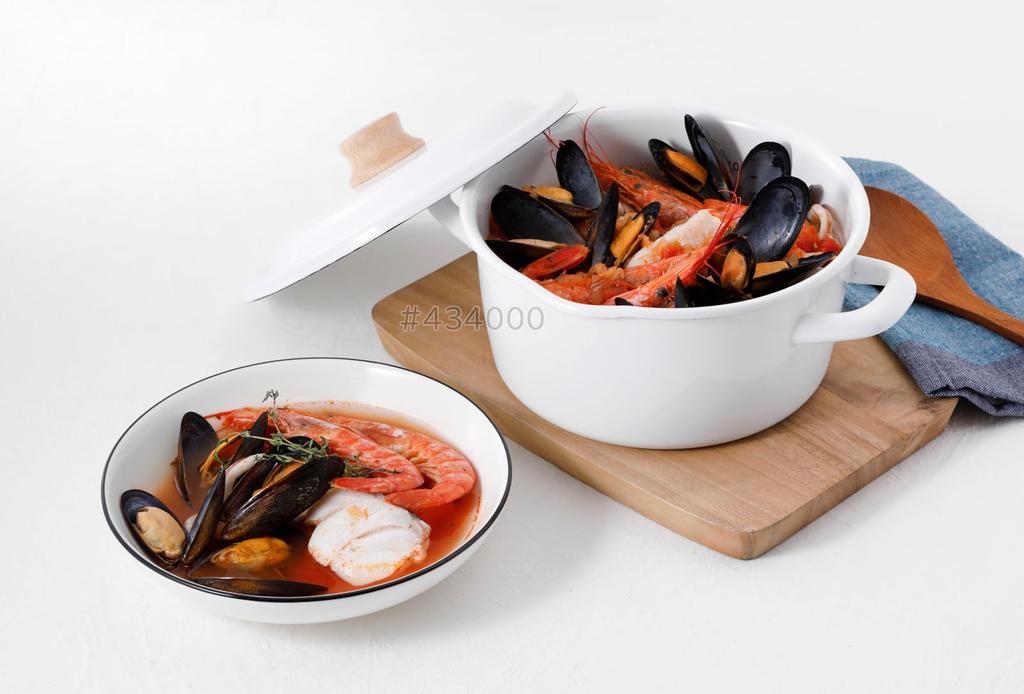 Fuji Enamel Cotton Plus Casserole 20cm White CTP-20W.W