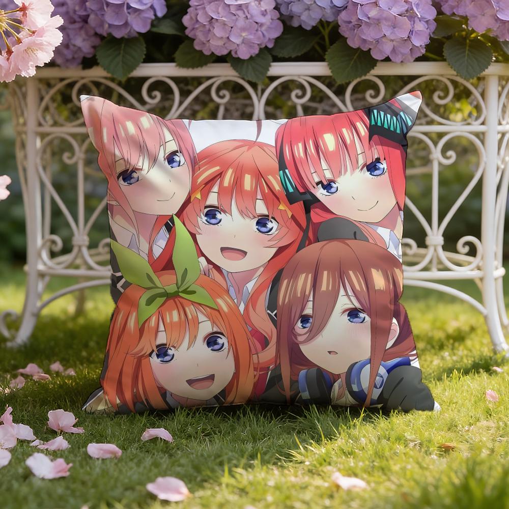 Милая Подушка-наволочка The Q-Quintessential Q-Quintuplets для дома и автомобиля: Двусторонняя конструкция для максимального комфорта