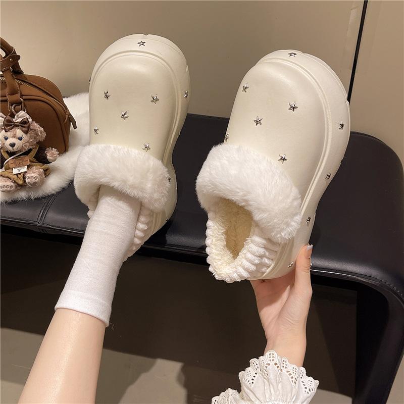 Niche simple cotton shoes for women to wear outside autumn and winter new fashionable and versatile comfortable thick-soled heightening cotton shoes